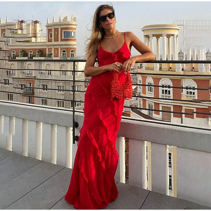 Vestido largo de mujer con volantes asimétricos y tirantes finos