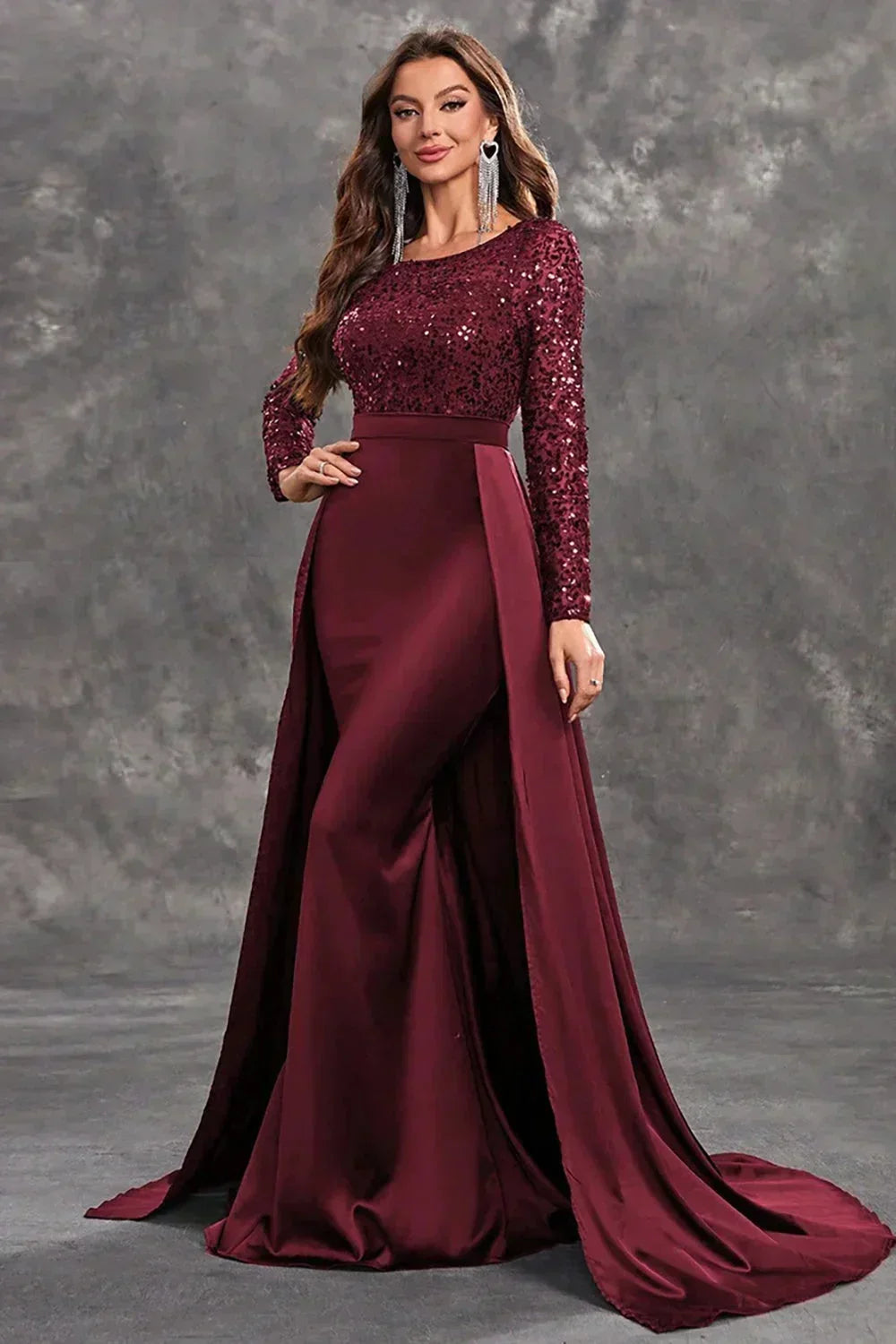 Vestido de noche largo con lentejuelas y falda fluida
