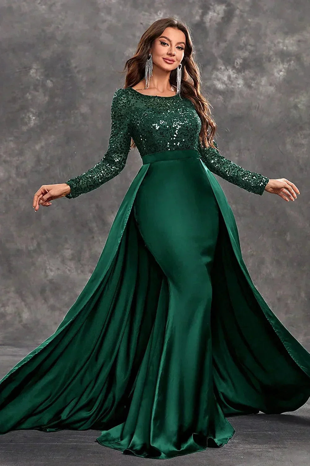 Vestido de noche largo con lentejuelas y falda fluida