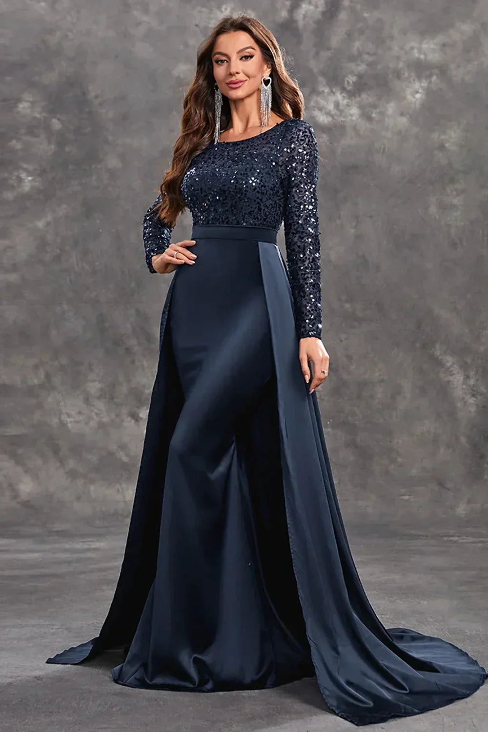 Vestido de noche largo con lentejuelas y falda fluida
