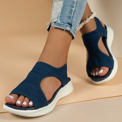 Cómodas sandalias planas y transpirables