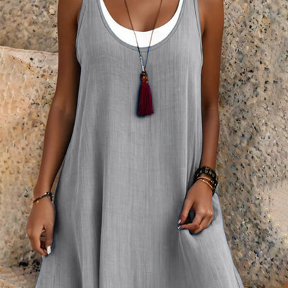 Vestido veraniego sin tirantes con efecto superpuesto